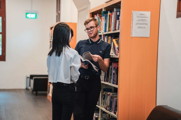 重磅揭秘｜阿米提大学新加坡分校学费标准曝光，费用一年多少？